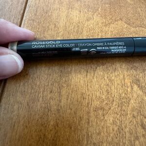 Laura Mercier Caviar Stick Eye Shadow
Best-selling Caviar Stick NWT Rosegold